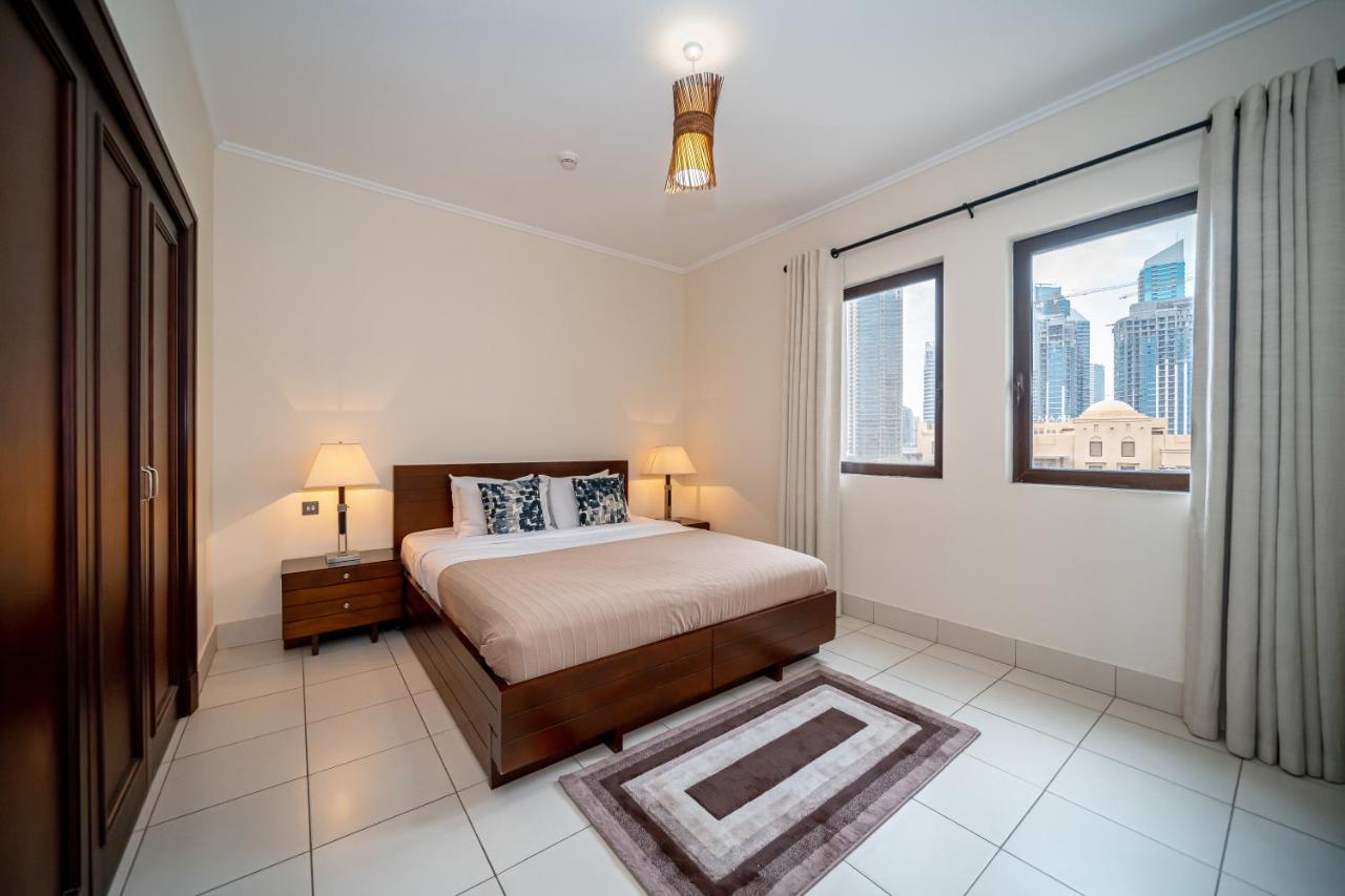 Higuests - Spacious Apt With Private Balcony In Old Town Дубай Экстерьер фото
