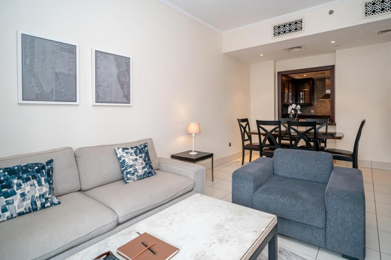 Higuests - Spacious Apt With Private Balcony In Old Town Дубай Экстерьер фото